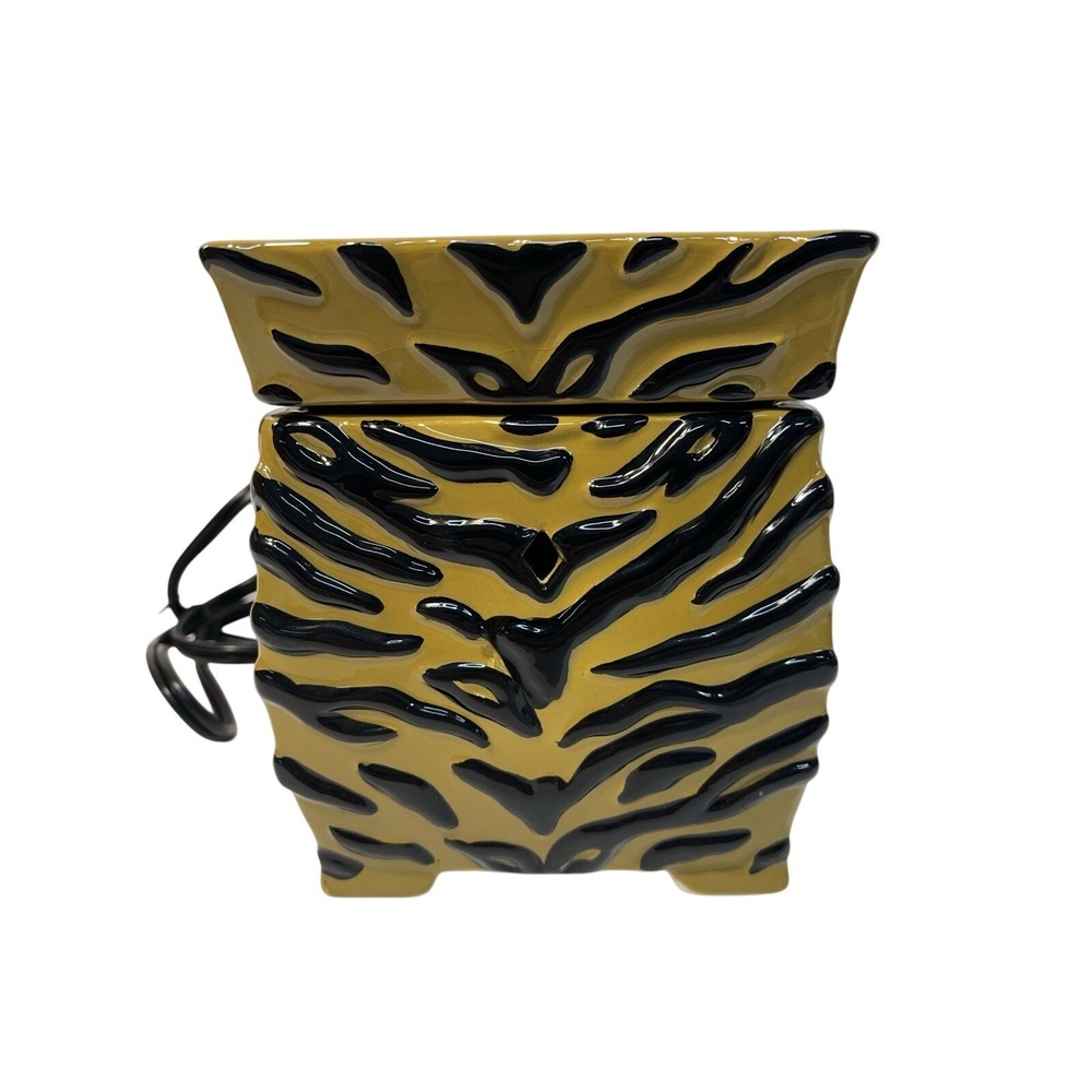 Tyler Candle Company Tiger Wax Warmer With Diva Wax Melt. NIB